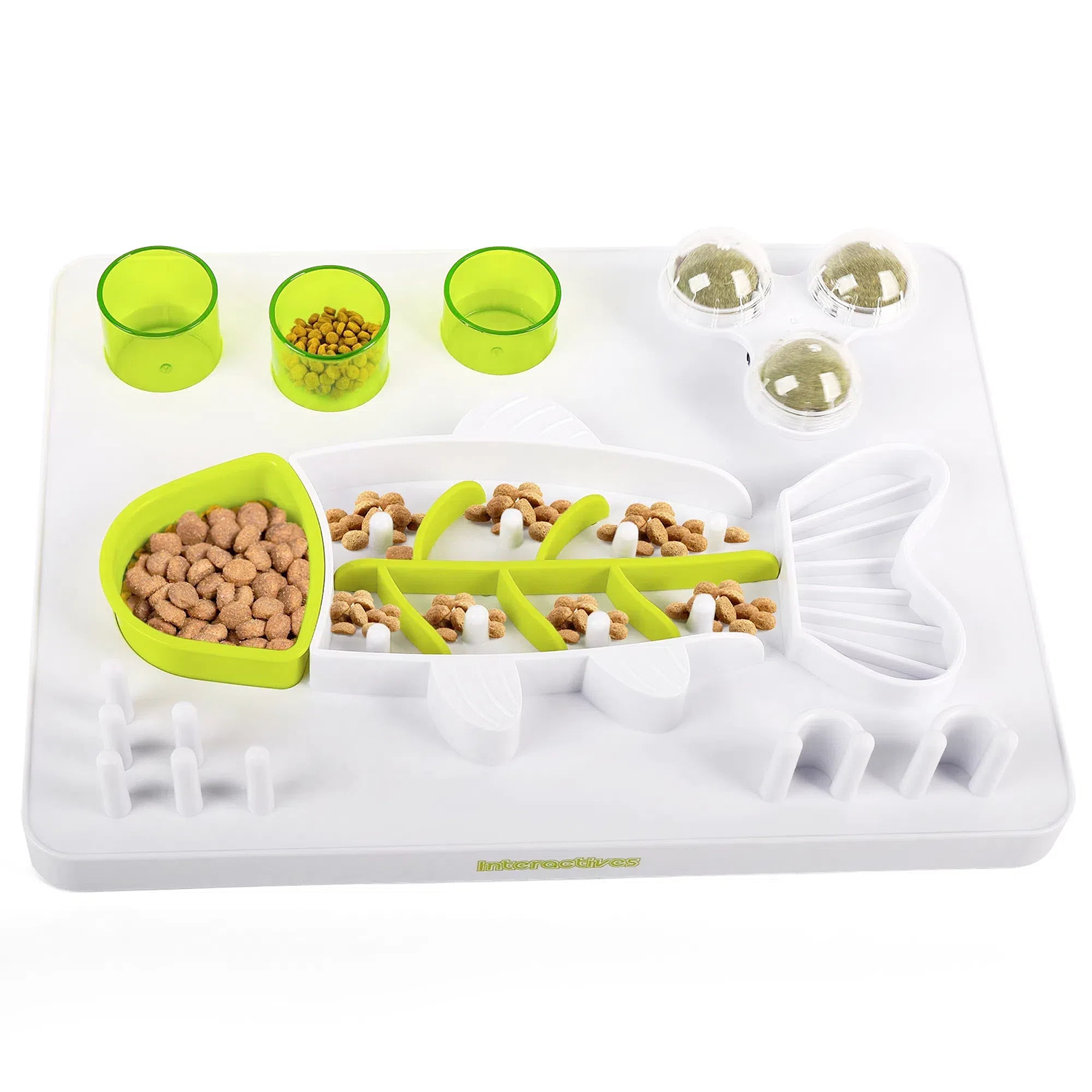 Cat feeder puzzle toy featuring a fish design